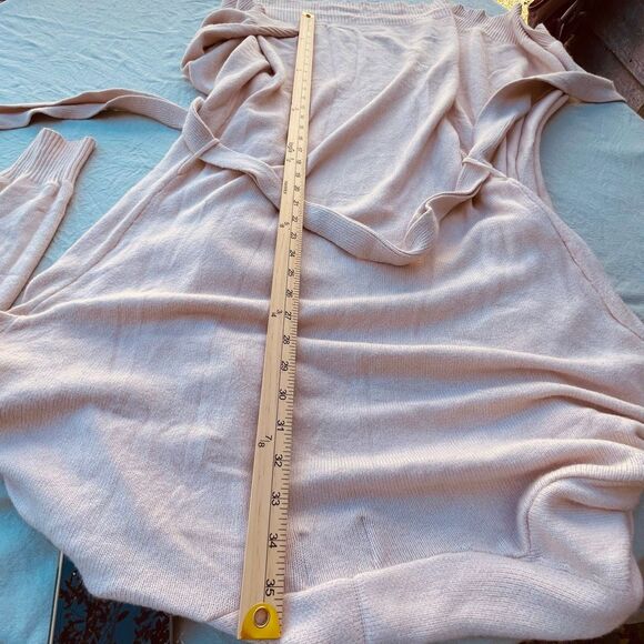 Twelfth Love size L pale pink long lagenlook cardigan. - Picture 4 of 7